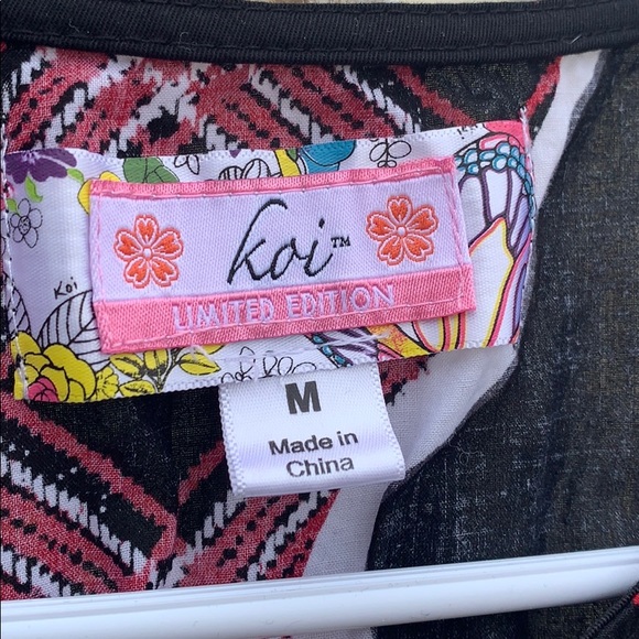 Koi limited edition scrub top. - Picture 2 of 4